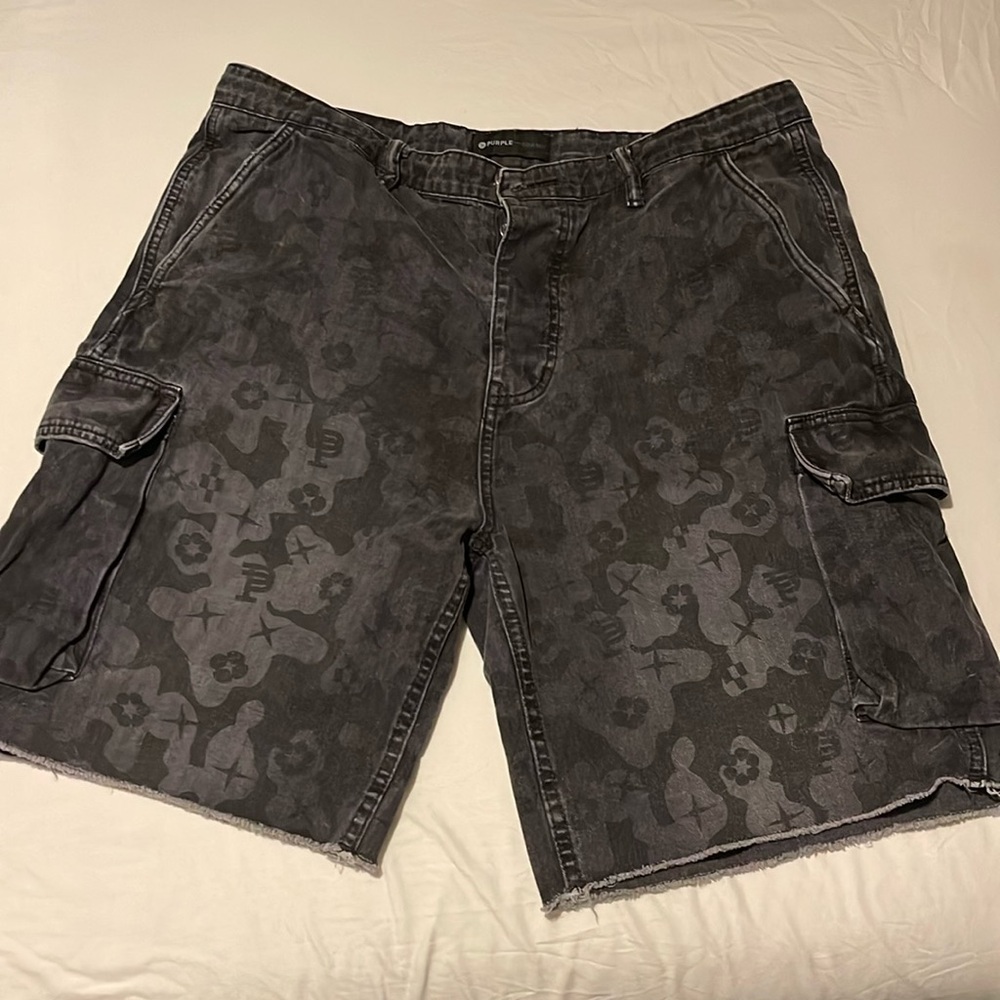 Men’s Purple Brand Cargo Shorts - Size 34